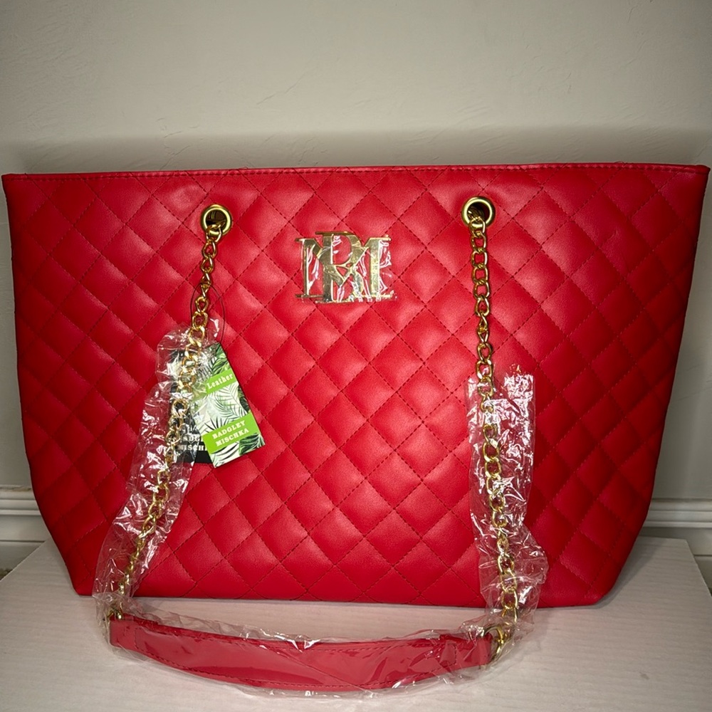 NWT Badgley Mischka Quilted Tote Bag